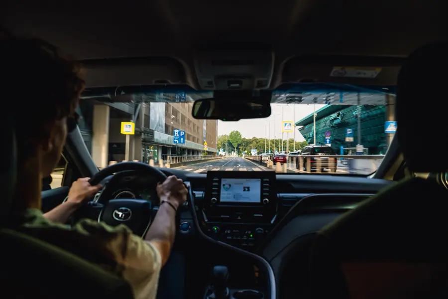 Wnetrze auta kierowcy Uber